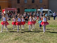 Die Eleven des Tanzstudio Radeva bereicherten das Programm zum Kindertag in Sondershausen Bild: Die Eleven des Tanzstudio Radeva bereicherten das Programm zum Kindertag in Sondershausen