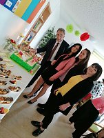 Fünften Geburtstag gefeiert Bild: Fünften Geburtstag gefeiert