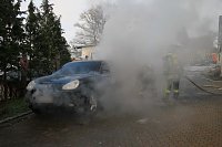 Zwei Fahrzeuge ausgebrannt Bild: Zwei Fahrzeuge ausgebrannt