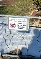 Bild: Tierexkremente werden eingesammelt