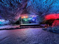 Bild: World of Lights in der Barbarossah&ouml;hle