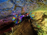 Bild: World of Lights in der Barbarossah&ouml;hle