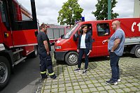 Bild: Verabschiedung der Katastrophensch&uuml;tzer aus dem Kyffh&auml;userkreis zu den Flutopfern nach Ahrweiler