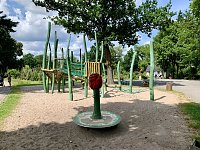 Bild: Europa Rosarium in Sangerhausen