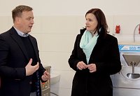 Bild: Besichtigung ehemaliger "Fritzscher Hof" in Greu&szlig;en