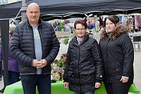 Bürgermeister Steffen Grimm besuchte die Stände auf dem Sondershäuser Ostermarkt und kam mit den Händlerinnen und Händlern ins Gespräch Bild: Bürgermeister Steffen Grimm besuchte die Stände auf dem Sondershäuser Ostermarkt und kam mit den Händlerinnen und Händlern ins Gespräch