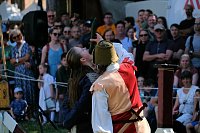 Ritterspektakel auf der Ronneburg zum Pfingstsamstag Bild: Ritterspektakel auf der Ronneburg zum Pfingstsamstag
