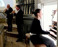 Landesposaunenwart Matthias Schmeiß (Zella-Mehlis / Erfurt), Matthias Koch (Bad Frankenhausen-Udersleben) und Kantorin Laura Schildmann (Bad Frankenhausen) Bild: Landesposaunenwart Matthias Schmeiß (Zella-Mehlis / Erfurt), Matthias Koch (Bad Frankenhausen-Udersleben) und Kantorin Laura Schildmann (Bad Frankenhausen)