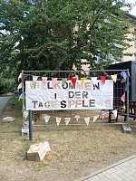Bild: Fr&ouml;hliches Beisammensein am Tag der offenen T&uuml;r