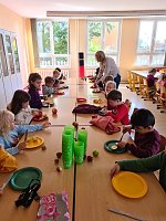 Schulgartenprojekt in der Staatlichen Grundschule Hohenebra Bild: Schulgartenprojekt in der Staatlichen Grundschule Hohenebra