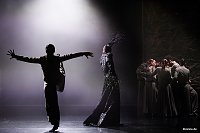 Bild: Szenenfoto aus dem Ballett "Ein Deutsches Requiem"