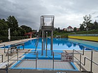 Anbaden im "Bergbad Sonnenblick" in Sondershausen Bild: Anbaden im "Bergbad Sonnenblick" in Sondershausen