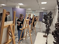 Bild: Die Sch&uuml;lerinnen und Sch&uuml;ler der Regelschule am Franzberg durften die Werke von Heinz Scharr eigenst&auml;ndig interpretieren