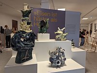 Bild: Die Sch&uuml;lerinnen und Sch&uuml;ler der Regelschule am Franzberg durften die Werke von Heinz Scharr eigenst&auml;ndig interpretieren