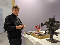 Bild: Die Sch&uuml;lerinnen und Sch&uuml;ler der Regelschule am Franzberg durften die Werke von Heinz Scharr eigenst&auml;ndig interpretieren