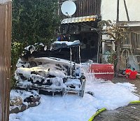 Bild: Ausgebranntes Auto in Gorsleben