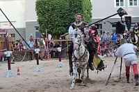 Bild: Hochprofessionelle Reitershow mit "Wenzel Ritterspiele"