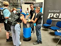 Bild: &Uuml;ber mangelndes Interesse konnten sich die Standbetreuer nicht beklagen.