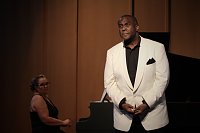 Bild: Konzert mit sommerlicher Leidenschaft in Sondershausen im Franz Liszt Saal