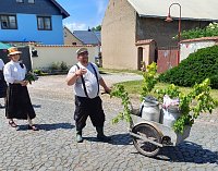 Große Freude beim Umzug zu 1275 Jahre Etzleben Bild: Große Freude beim Umzug zu 1275 Jahre Etzleben