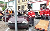 Rettungsarbeiten vor Ort Bild: Rettungsarbeiten vor Ort