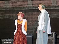 Bild: Getanzte Modenschau