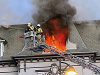 Ein Feuer ist im oberen Geschoss eines Mehrfamilienhauses in Sondershausen ausgebrochen. Bild: Ein Feuer ist im oberen Geschoss eines Mehrfamilienhauses in Sondershausen ausgebrochen.