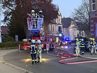 Die Feuerwehren in Sondershausen und Ebeleben versuchen das Feuer zu löschen. Bild: Die Feuerwehren in Sondershausen und Ebeleben versuchen das Feuer zu löschen.
