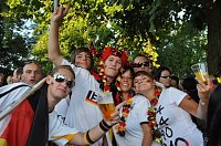 Bild: Public Viewing auf den Petersberg