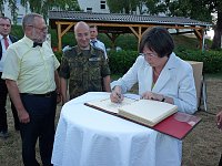 Lieberknecht bei Bundeswehr Bild: Lieberknecht bei Bundeswehr