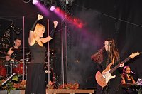 John Michae Kelly & Frau Maite Itoiz im Gehege Bild: John Michae Kelly & Frau Maite Itoiz im Gehege