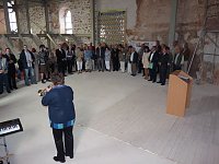 Bild: Offene T&uuml;r Cruciskirche