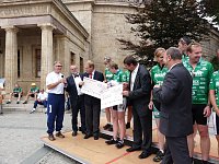 Bild: 27. Tour der Hoffnung