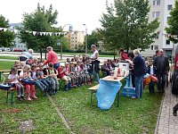 Einweihung Spielplatz Bild: Einweihung Spielplatz