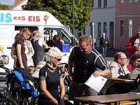 Bild: Weinfest am Nachmittag