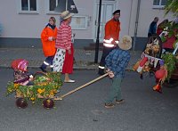 Bild: Umzug Bauernheer