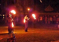 Bild: Feuerschau zum Bauernmarkt