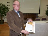 Bild: Bibliothekspreis &uuml;bergeben