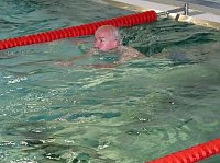 Bild: 24 Stunden Schwimmen begonnen