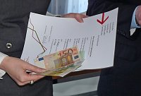 Cash auf die Hand Bild: Cash auf die Hand