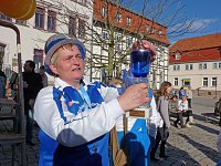 Narren auf dem Anger Bild: Narren auf dem Anger