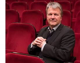 Bild: Theaterintendant Daniel Klajner