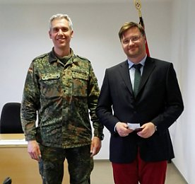 Bild: Zivilen Nutzung der Bundeswehrschwimmhalle