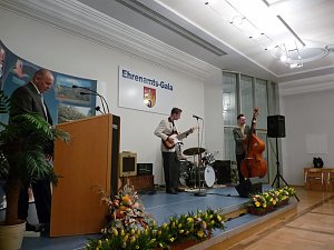 Ehrenarbeit gew&uuml;rdigt