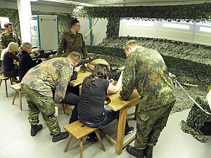 Offene Tür bei Bundeswehr