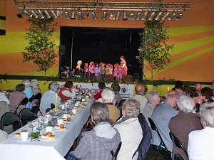 Fr&uuml;hlingsfest gefeiert