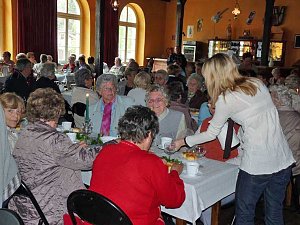 Fr&uuml;hlingsfest gefeiert