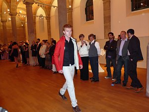 Frische junge Mode