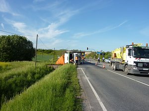 Umgekippter Lkw blockierte B4