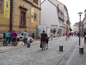 Wenig Tr&ouml;del